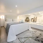Dina House *