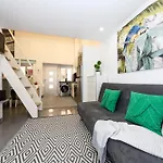 Dina House דירה *