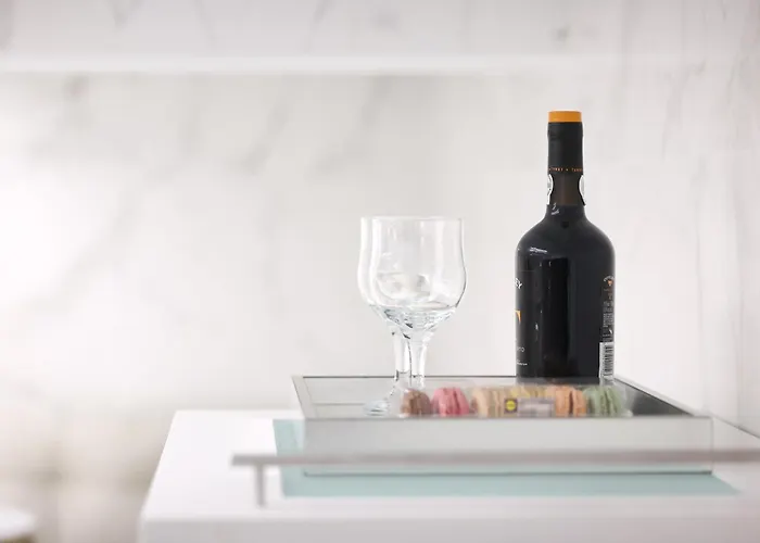 Dina House شقة نازاريه