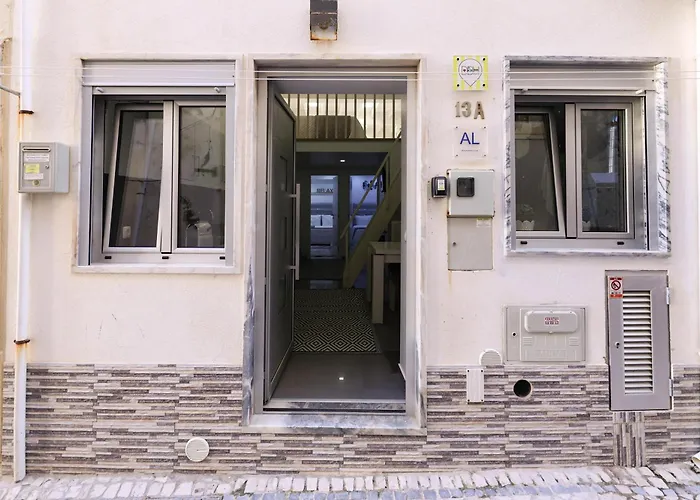 Dina House شقة نازاريه